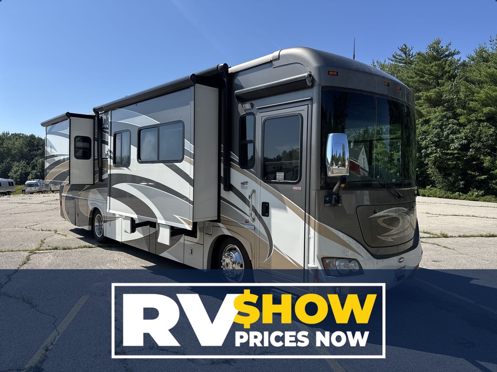 2012 Winnebago 34Y Journey Base