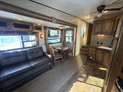 2014 Keystone 269FWLRS Base