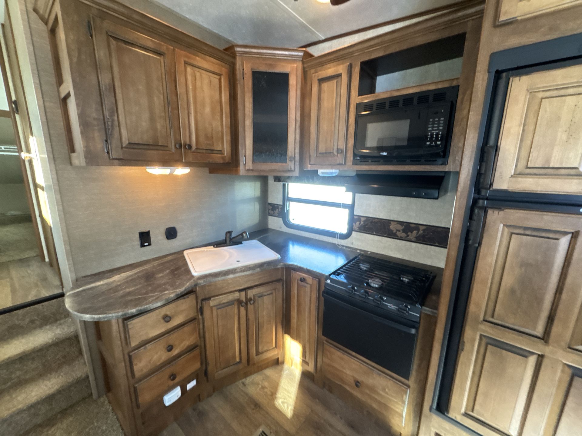 2014 Keystone 269FWLRS Base