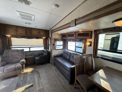 2014 Keystone 269FWLRS Base