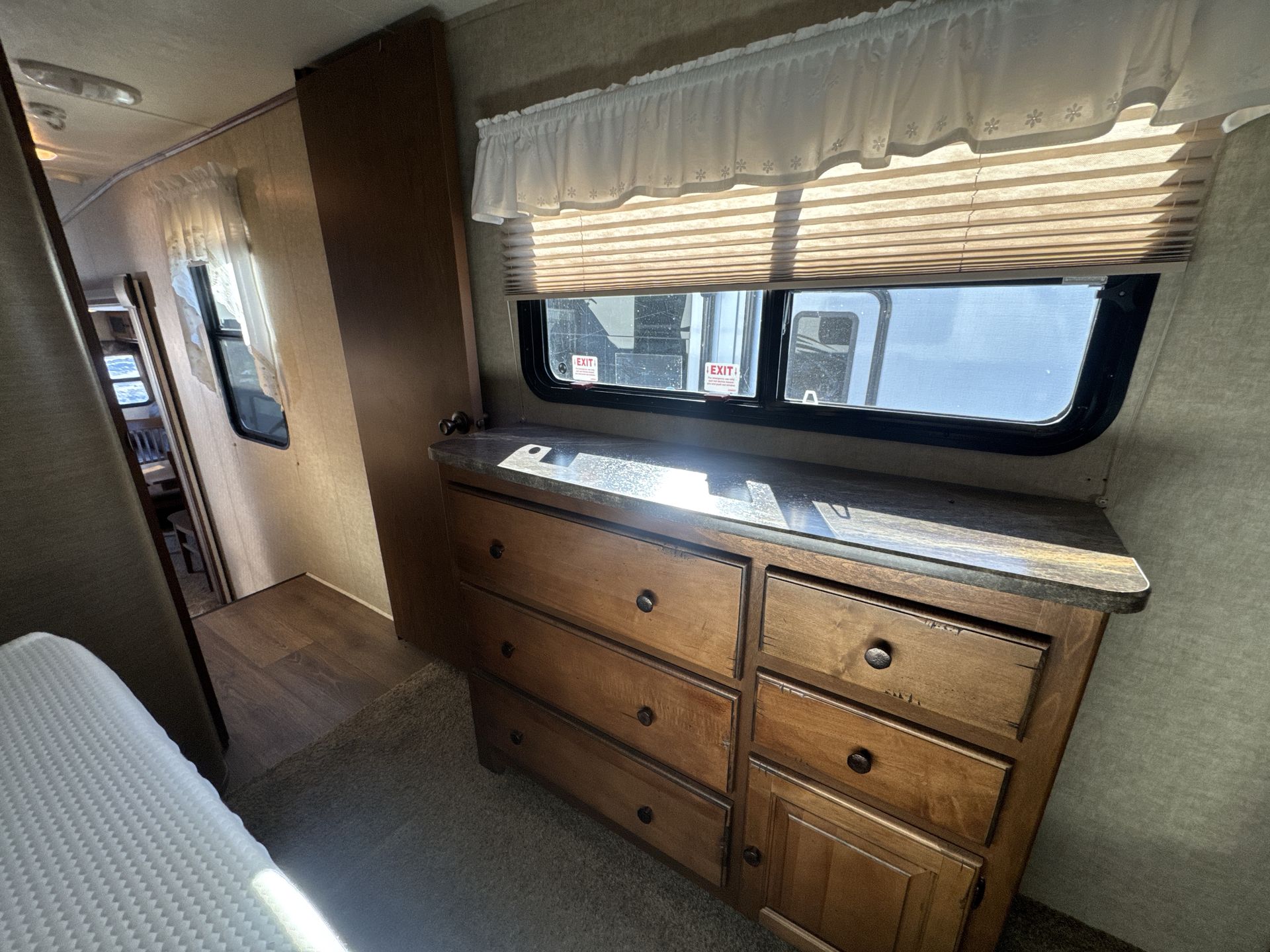 2014 Keystone 269FWLRS Base