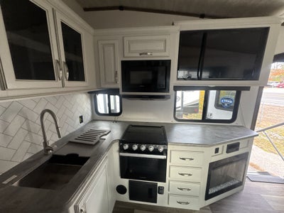 2023 Keystone 24RDS Base