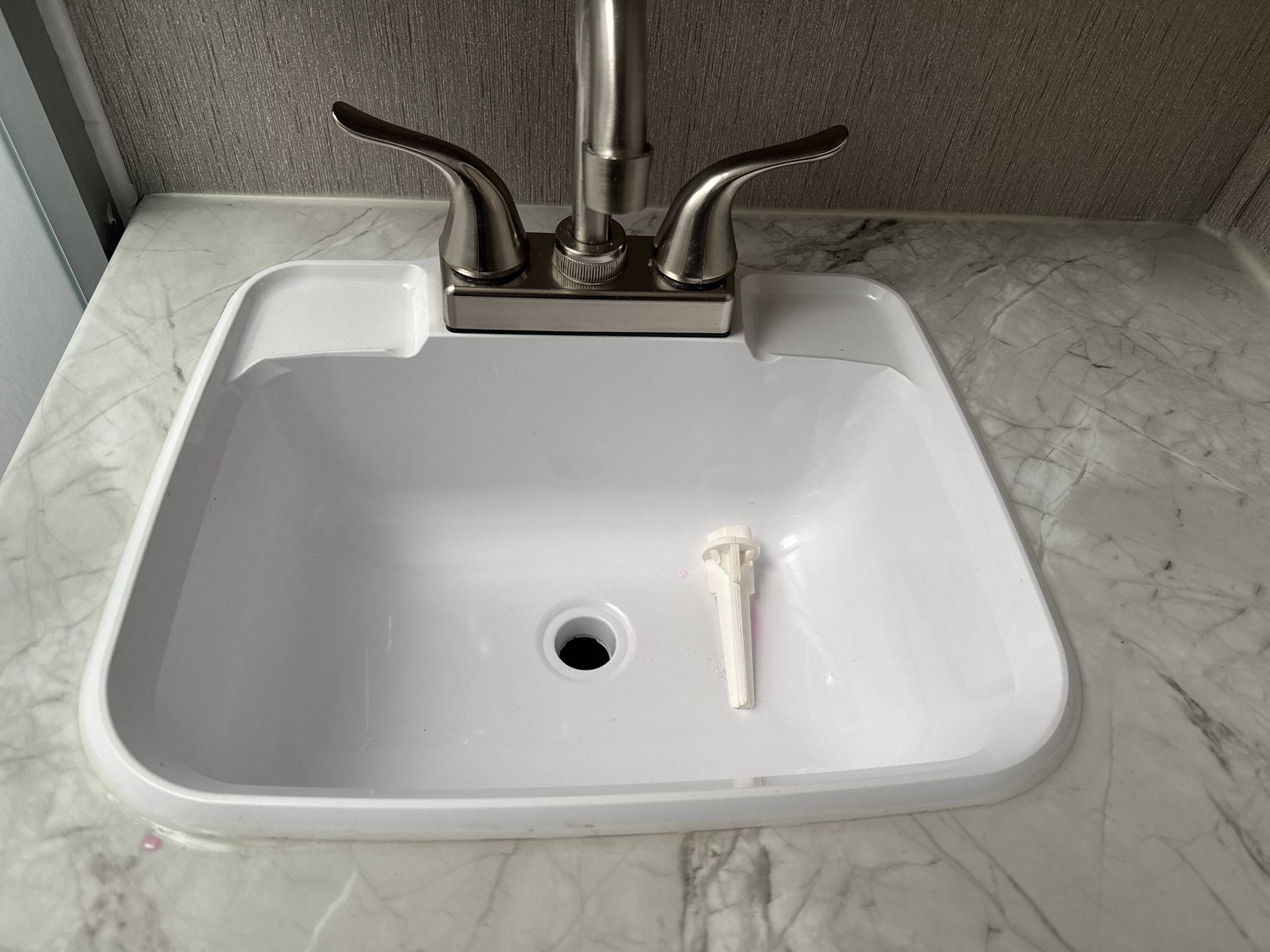 2021 Coachmen 246RKS Base