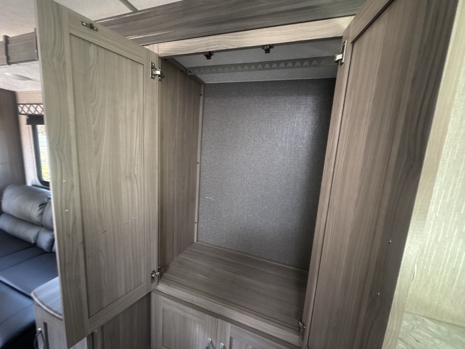 2021 Coachmen 246RKS Base