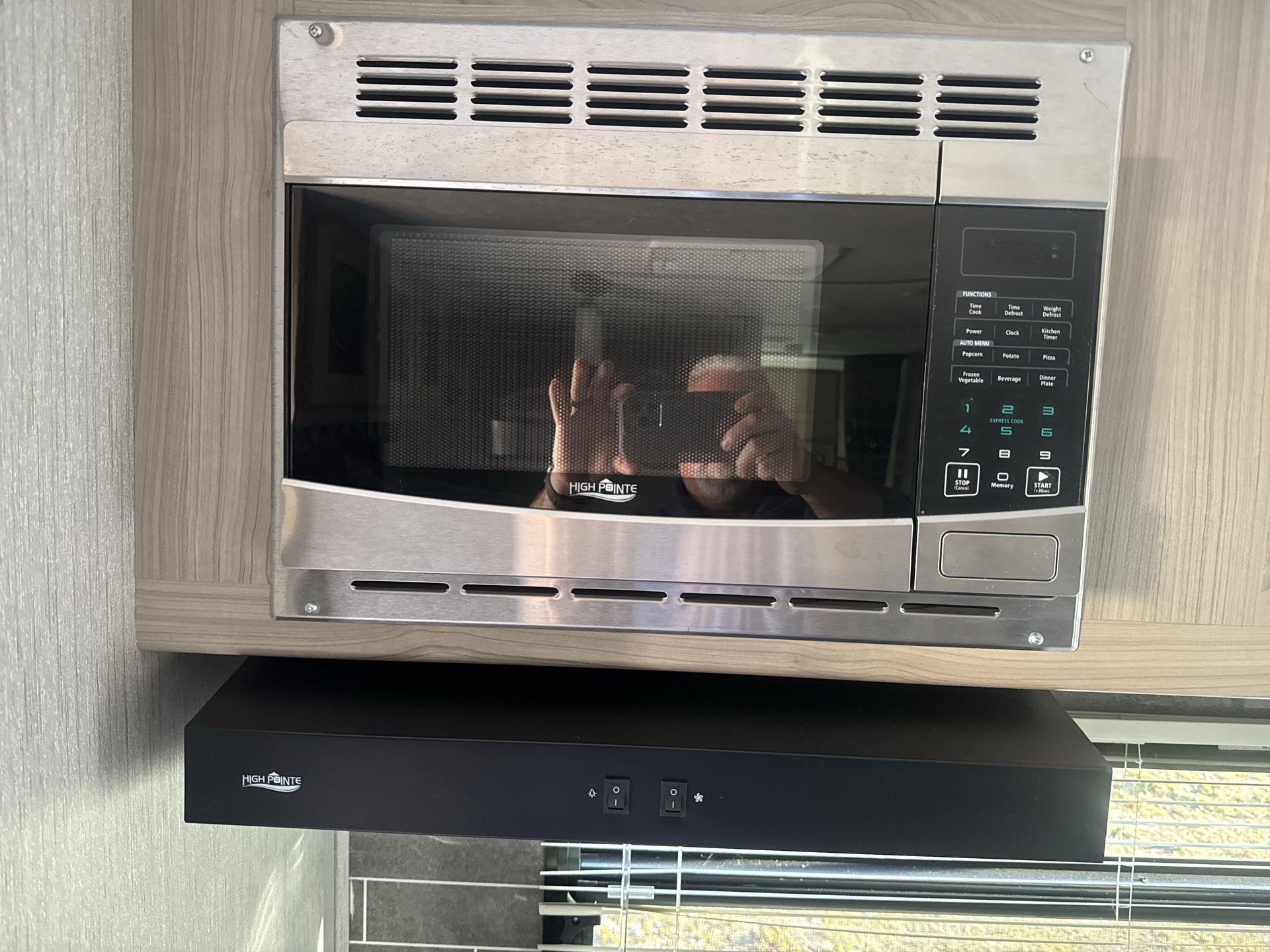 2021 Coachmen 246RKS Base