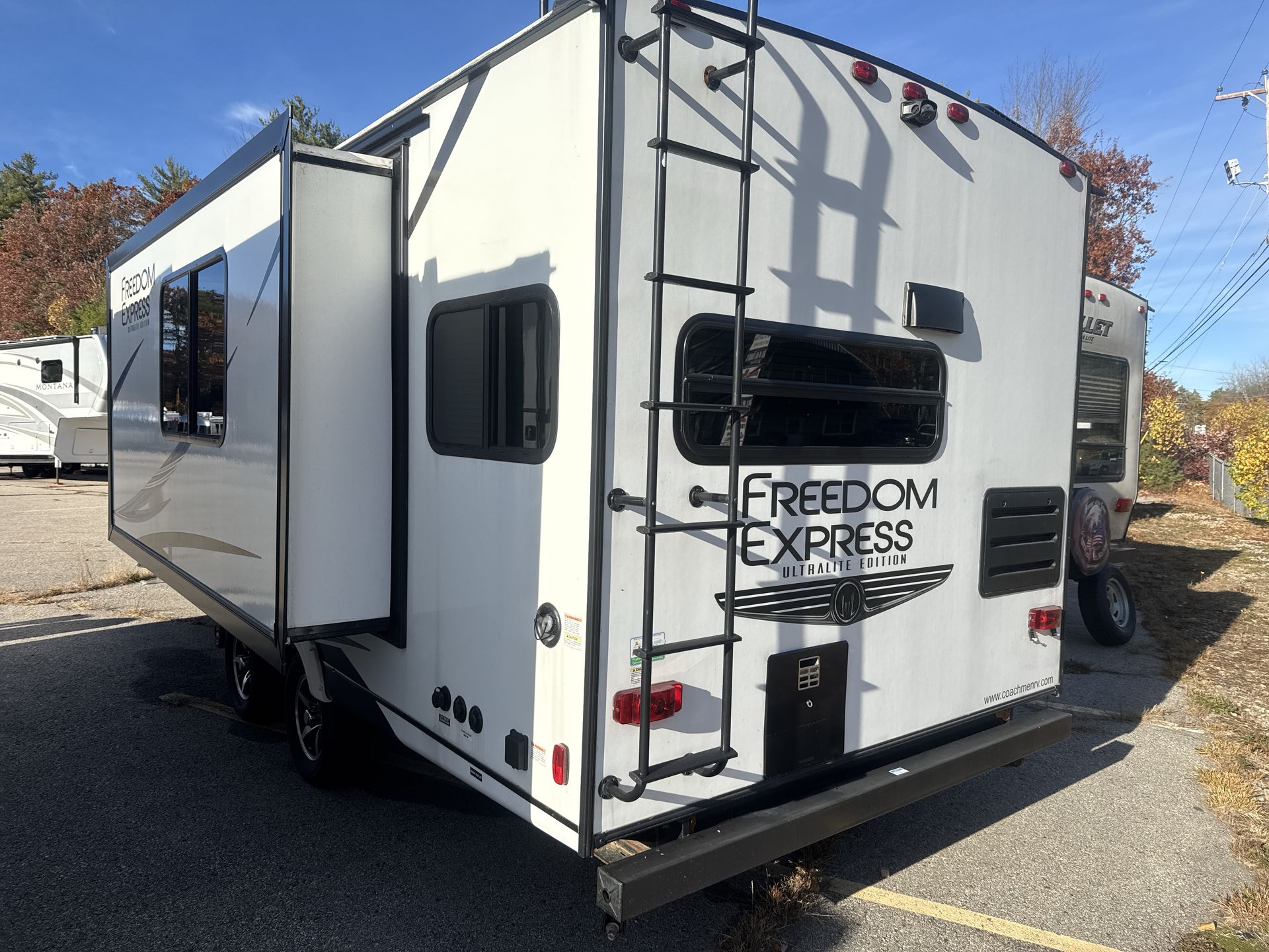 2021 Coachmen 246RKS Base