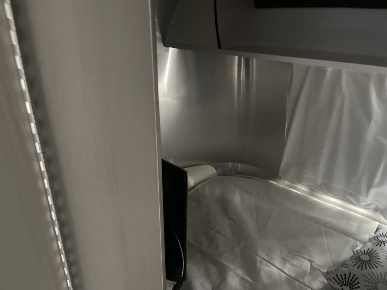 2026 Airstream 16RB Base