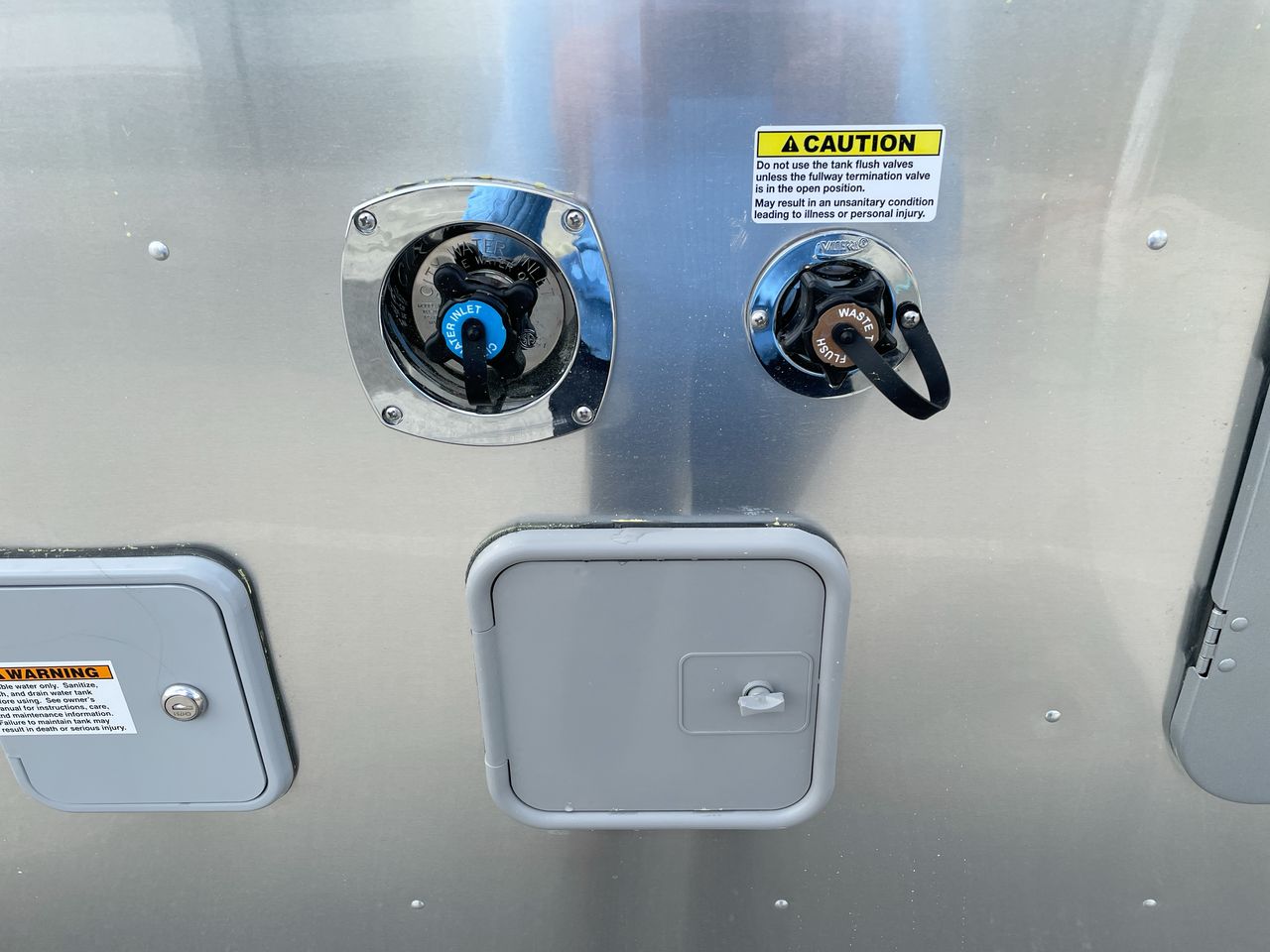 2025 Airstream 16RB Base