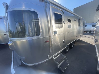 2026 Airstream 25FBQ Base
