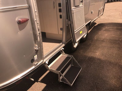 2026 Airstream 25FBT Base