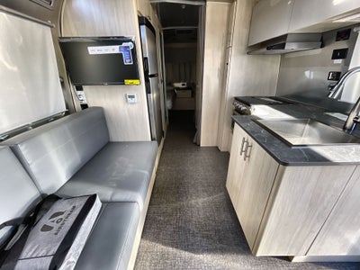 2026 Airstream 25FBT Base