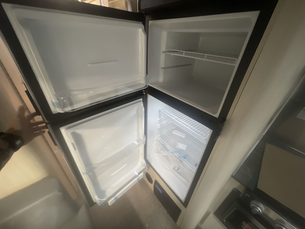 2026 Airstream 28RBT Base