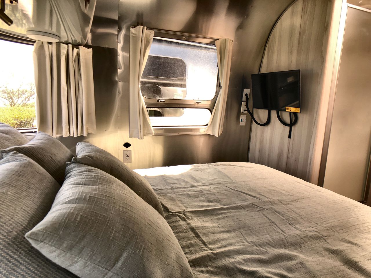 2026 Airstream 28RBQ Base