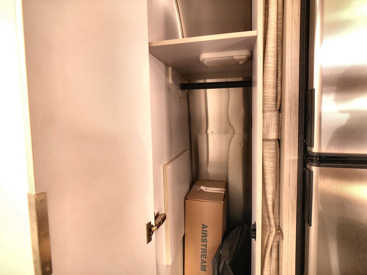 2026 Airstream 28RBQ Base