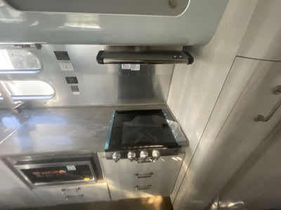 2026 Airstream 30RBT Base