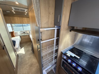 2026 Airstream 25FBT Base