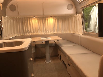 2025 Airstream 25FBQ Base