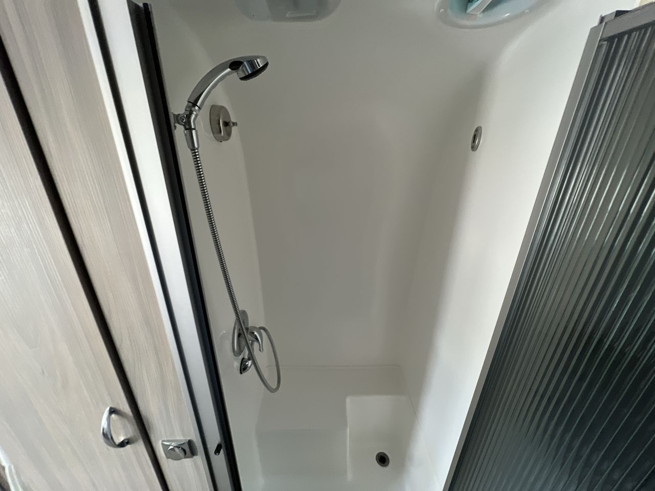 2026 Airstream 25FBT Base