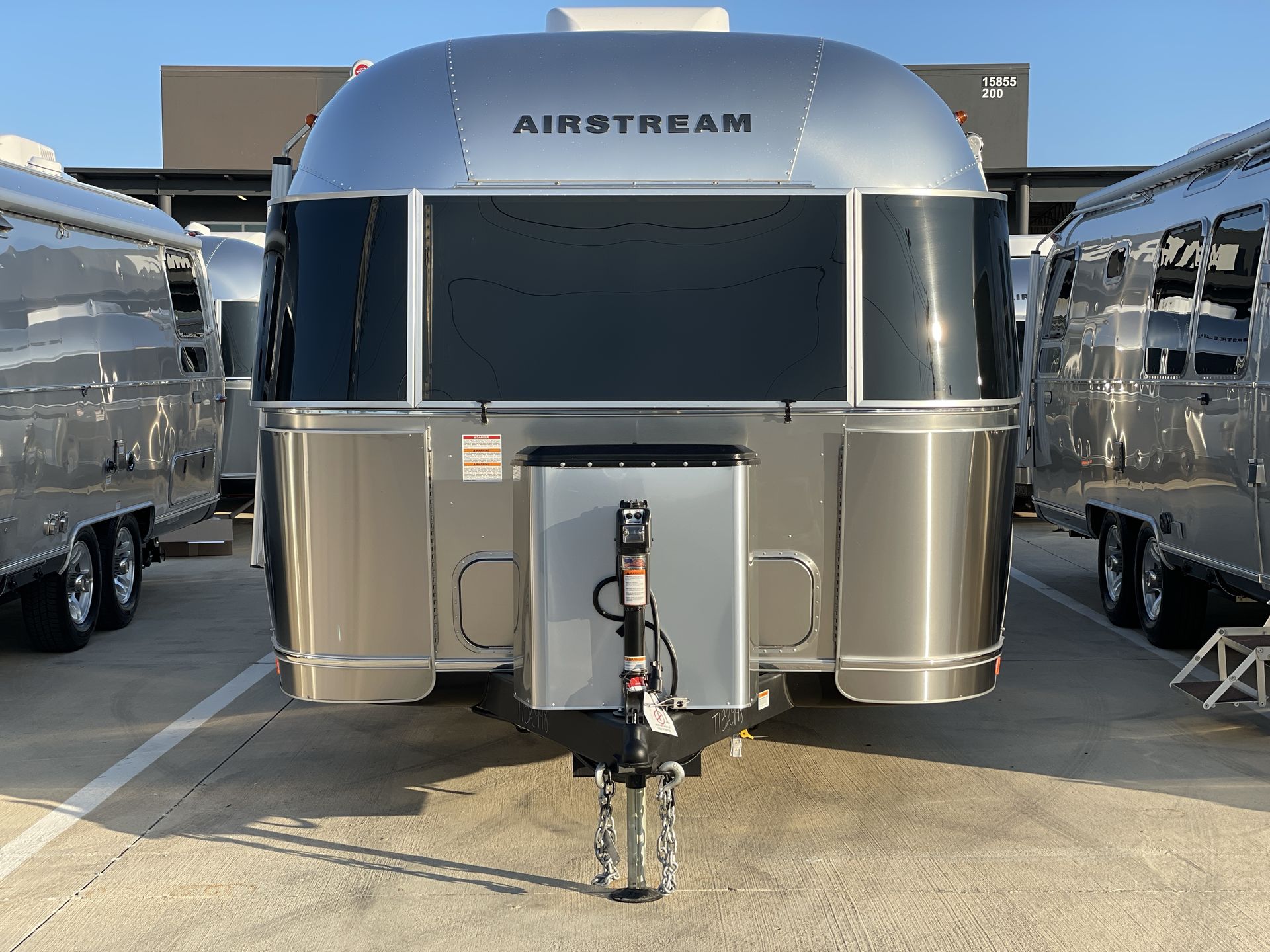 2026 Airstream 27FBT Base