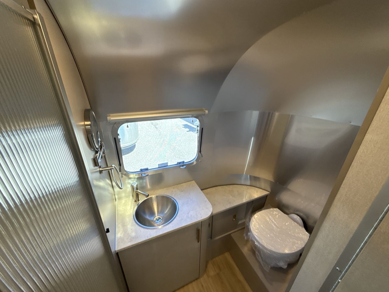 2026 Airstream 22FB Base