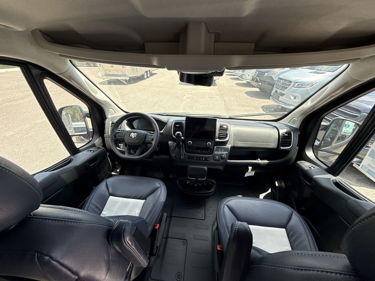 2026 Airstream Rangeline Base