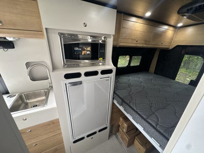 2026 Airstream Rangeline Base