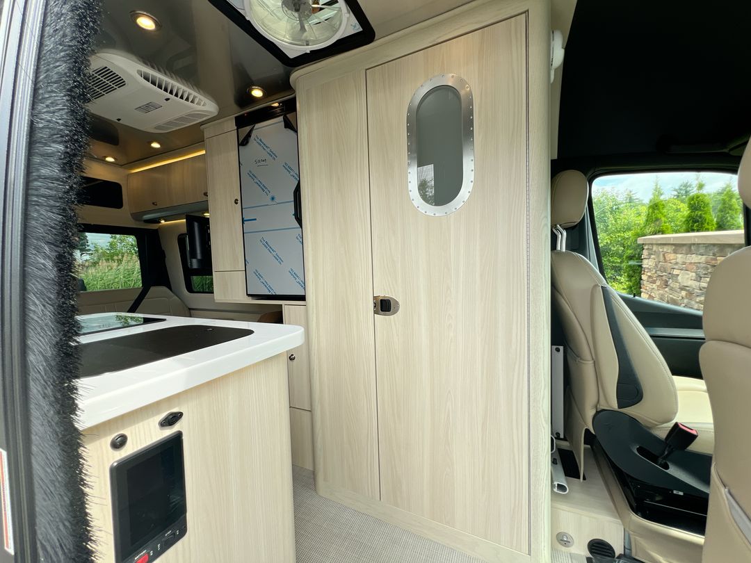 2026 Airstream 19GT Base