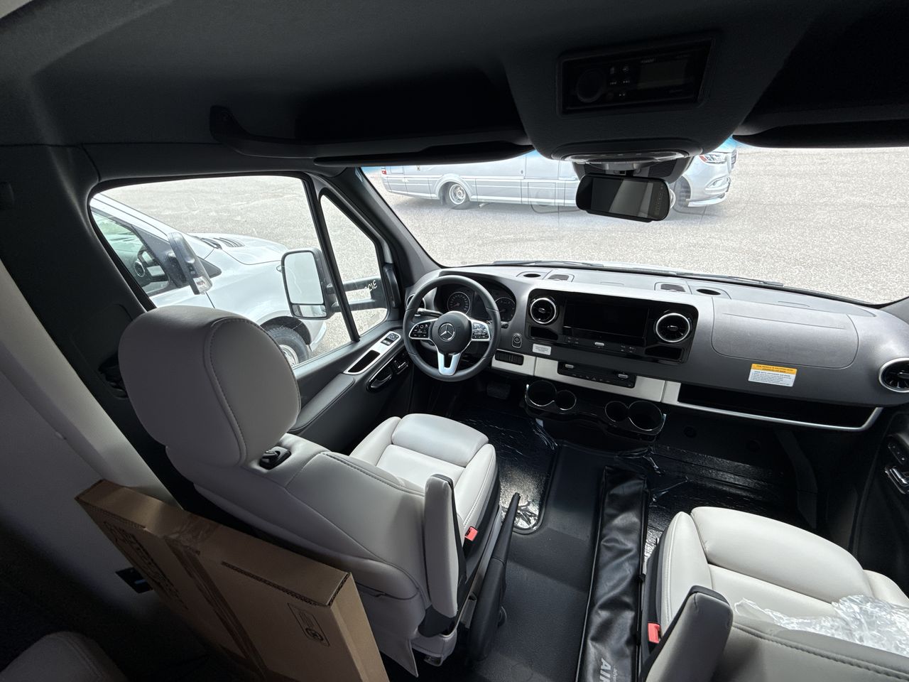 2026 Airstream Murphy Suite Base