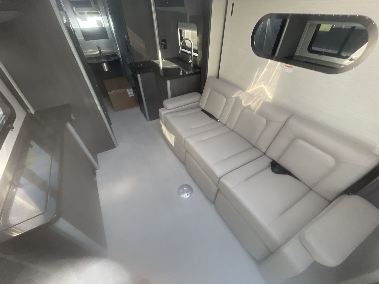 2026 Airstream Murphy Suite Base