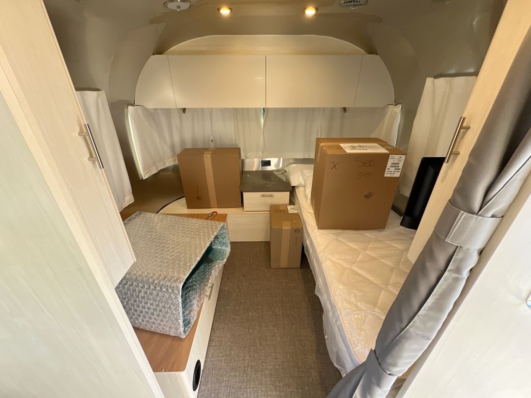 2026 Airstream 30FBBT Base