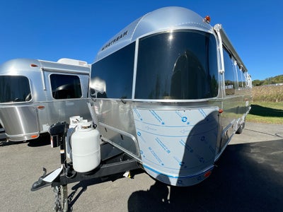 2026 Airstream 30FBBT Base