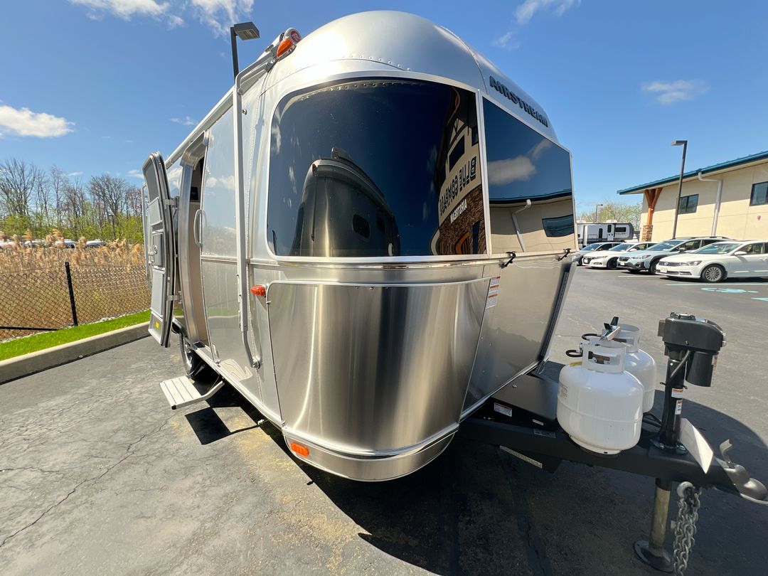 2025 Airstream 20FB Base