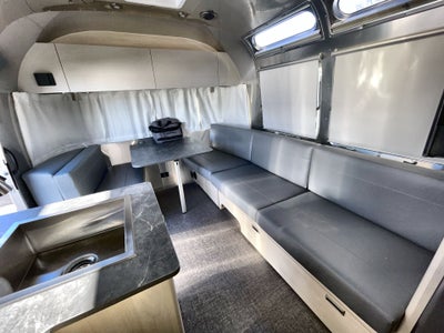 2026 Airstream 25FBT Base